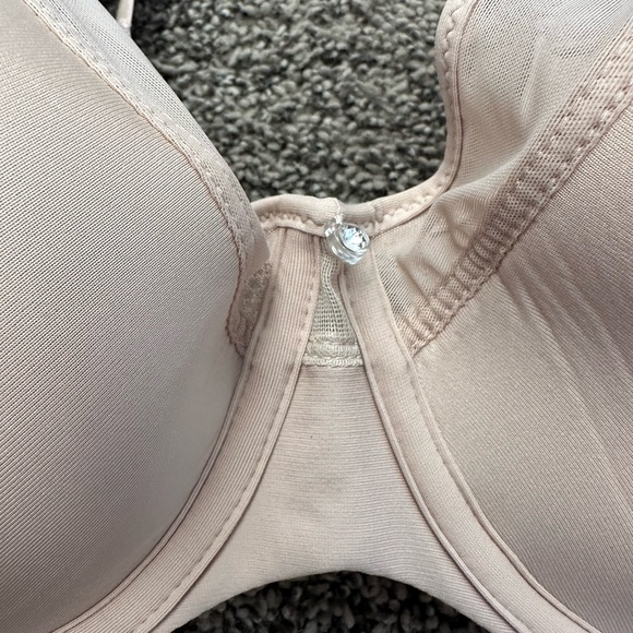 Bali Underwire Smoothing Light Illusion Neckline Convertible Women 34DD - Picture 2 of 6